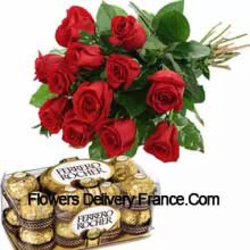 Mazzo di 11 Rose Rosse con Riempitivi Stagionali Accompagnato da una Scatola di 16 Pezzi di Ferrero Rocher