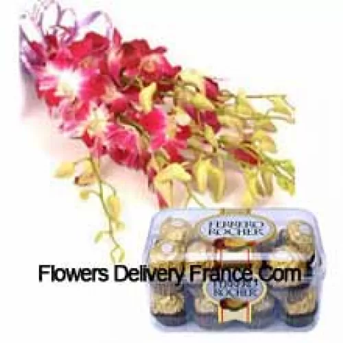 Bouquet d'orchidées roses avec des remplissages saisonniers accompagné de 16 Pcs Ferrero Rochers