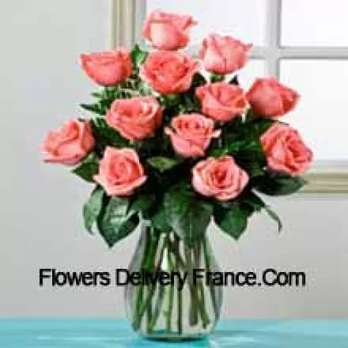 11 Roses roses roses dans un vase