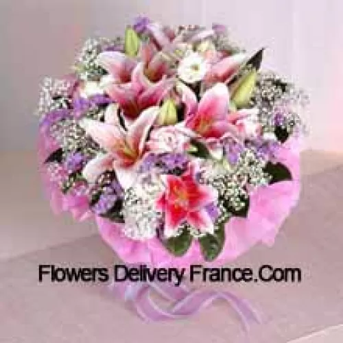 Hand Bunch Of Exclusive Pink Lilies